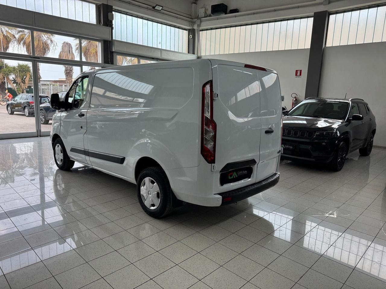 Custom 2.0td 130cv GOMMATO TAGLIANDATO CERTIFICATO