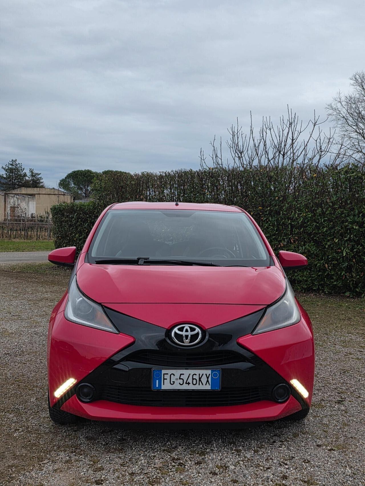 Toyota Aygo 1.0 benz. 2017 FINANZIABILE