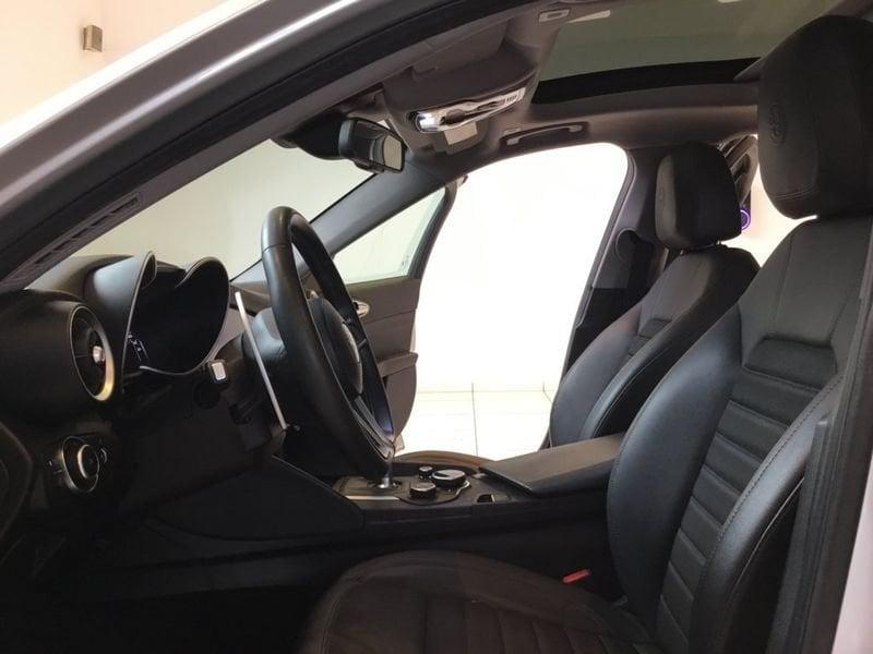 Alfa Romeo Giulia Giulia 2.2 Turbodiesel 160 CV AT8 B-Tech MY19