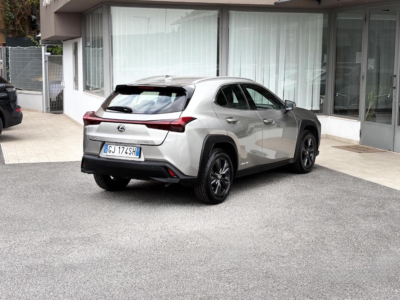 Lexus UX 2.0 Hybrid 146CV E6 - 2022