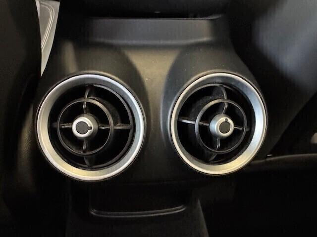Alfa Romeo Stelvio 2.0 Turbo 280 CV AT8 Q4 Ti