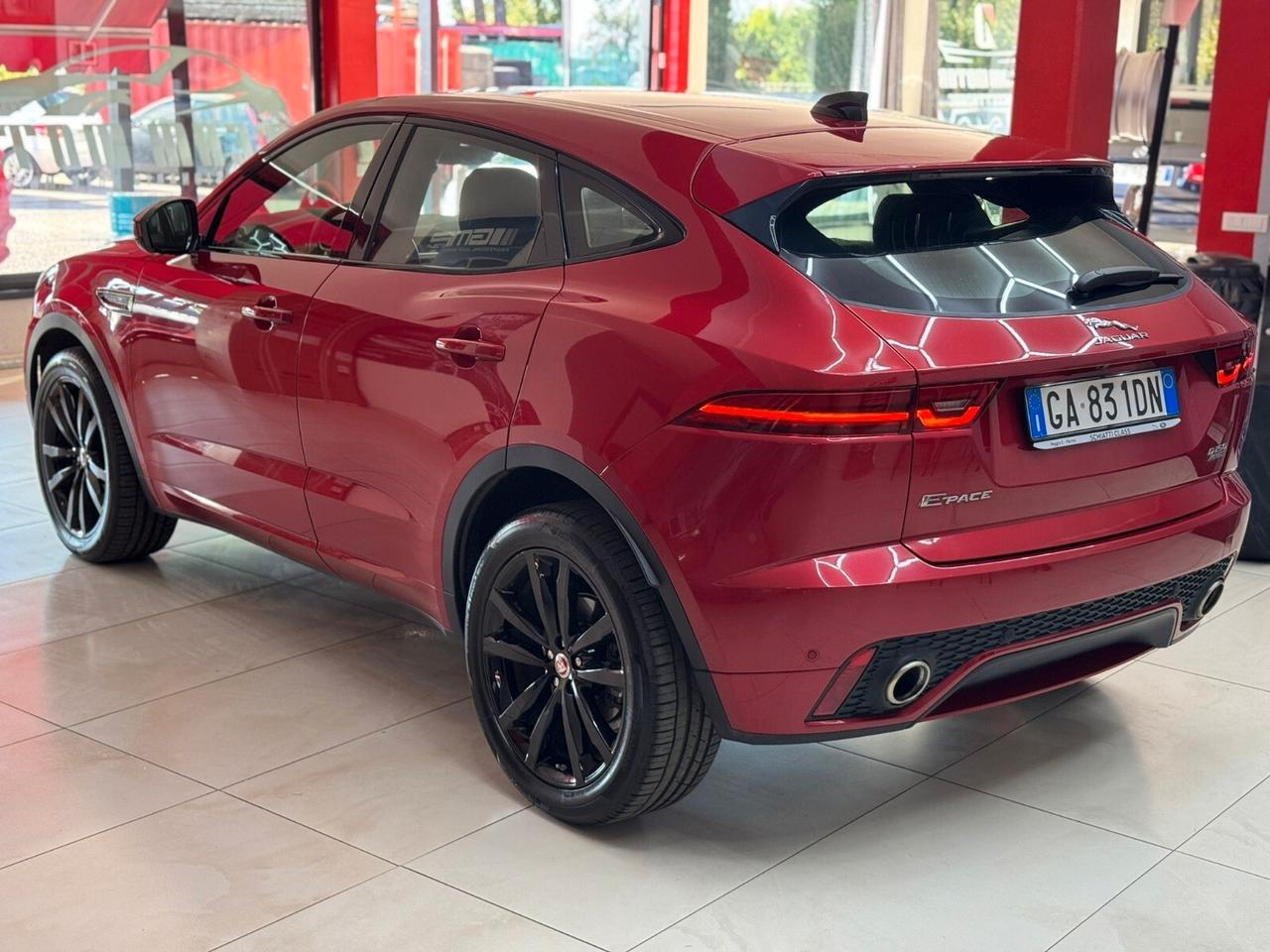 Jaguar E-Pace 2.0D 150 CV AWD aut. R-Dynamic