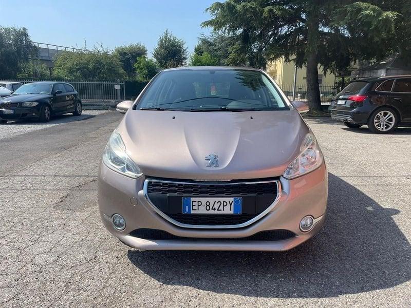 Peugeot 208 1.2 VTi 82 CV 5 porte Allure