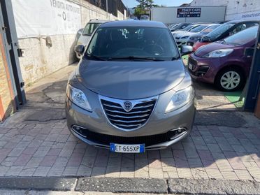 Lancia Ypsilon 1.3 MJT 16V 95 CV 5 porte S&S Silver