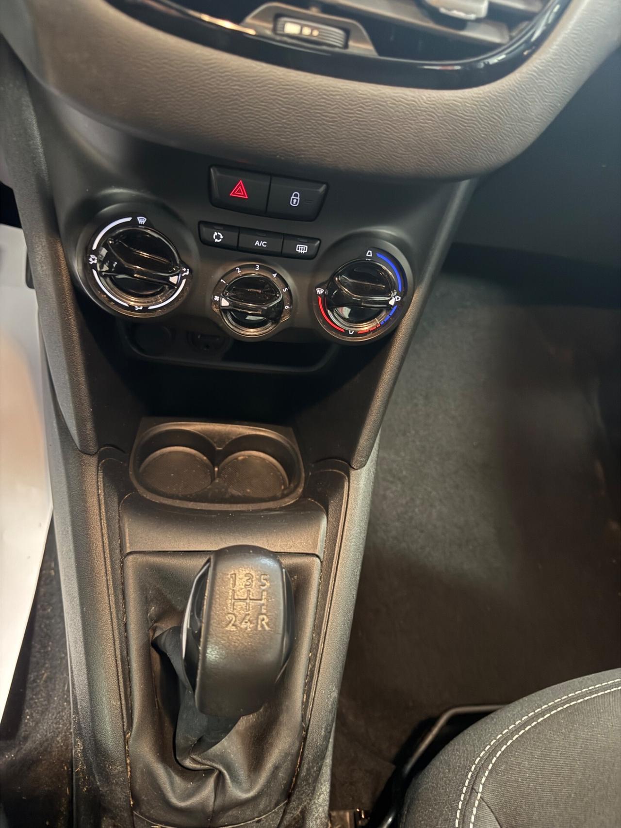 Peugeot 208 PureTech 82 5p. GPL Allure Ok Neopatentati