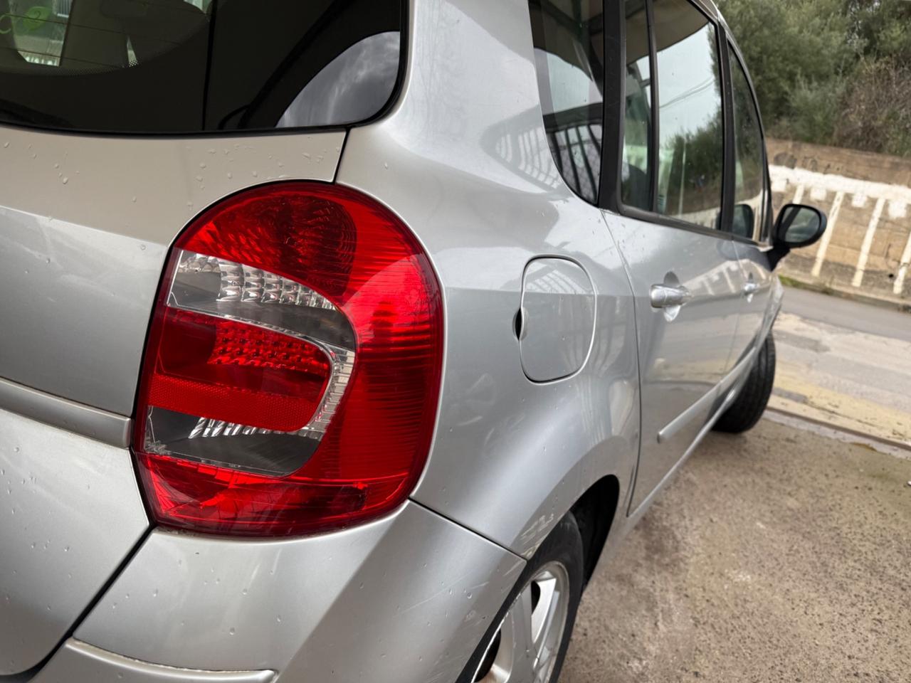 Renault Modus Grand 1.5 dCi 85CV Dynamique