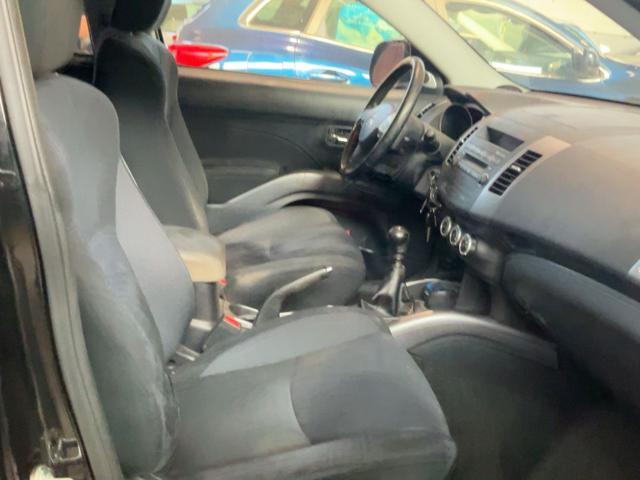 MITSUBISHI Outlander 2.0 DI-D Instyle 7 p.ti DPF