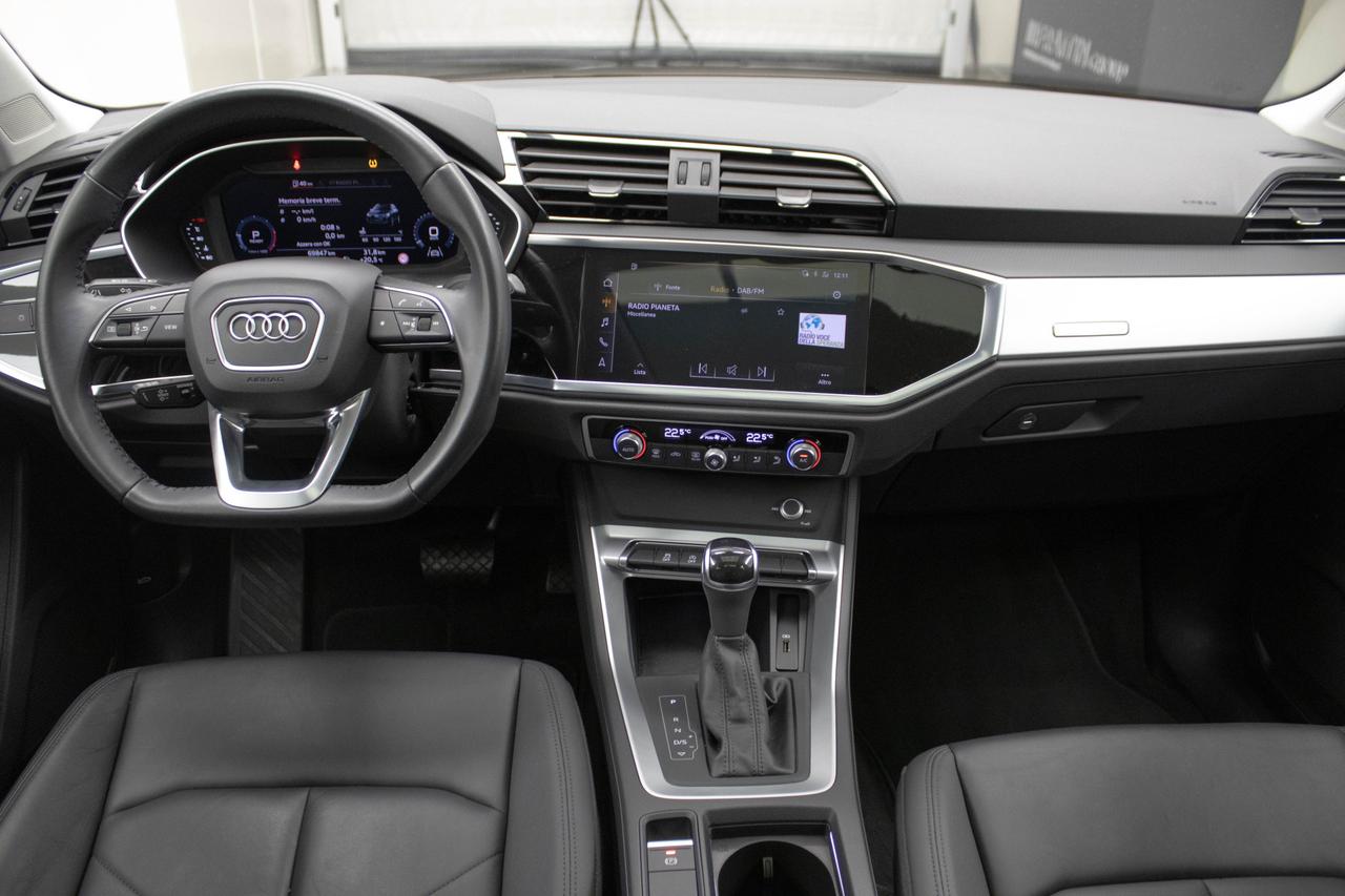 AUDI Q3 35 TDI S TRONIC BUSINESS