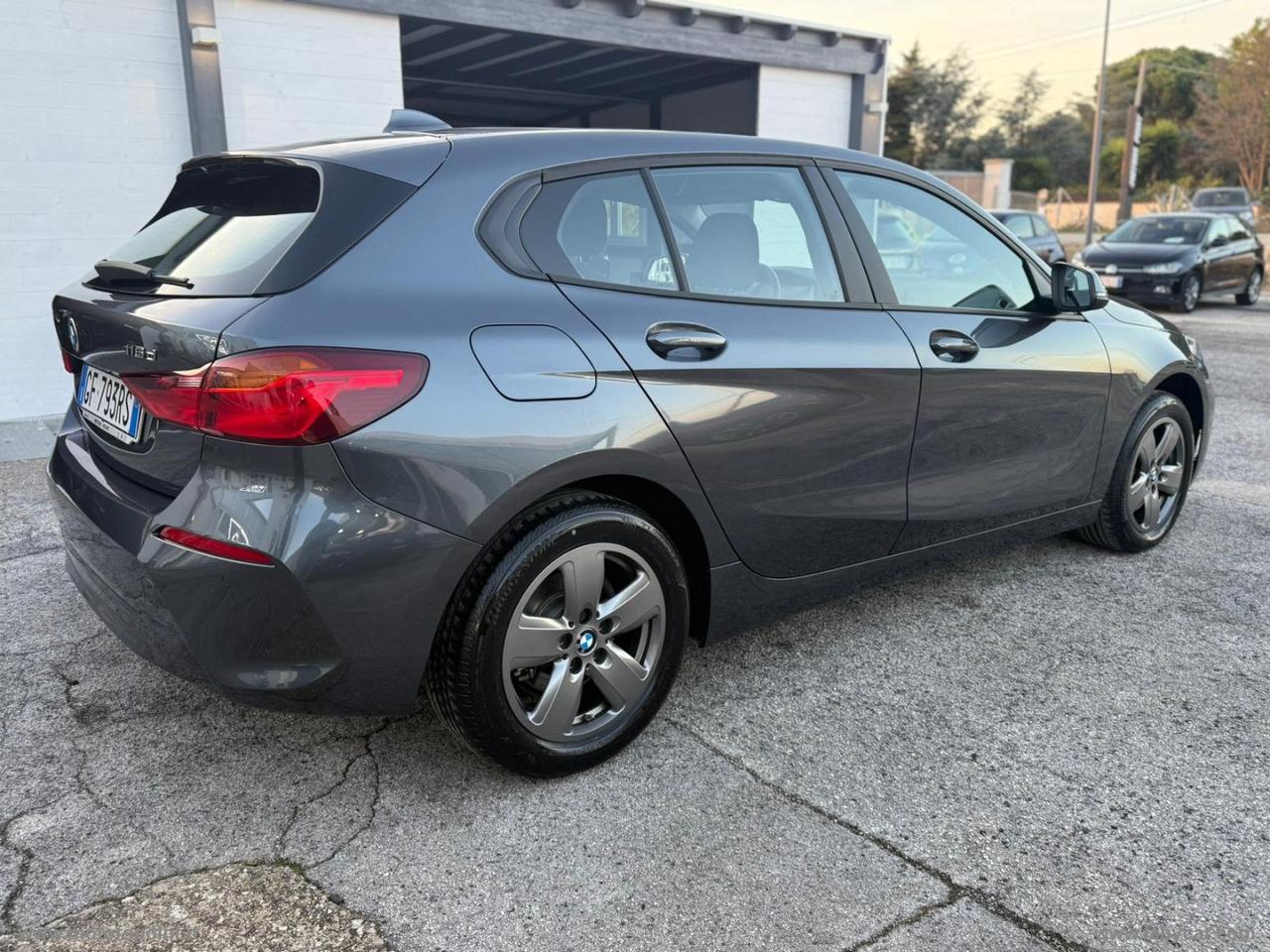 BMW 116d 5p. Business Advantage