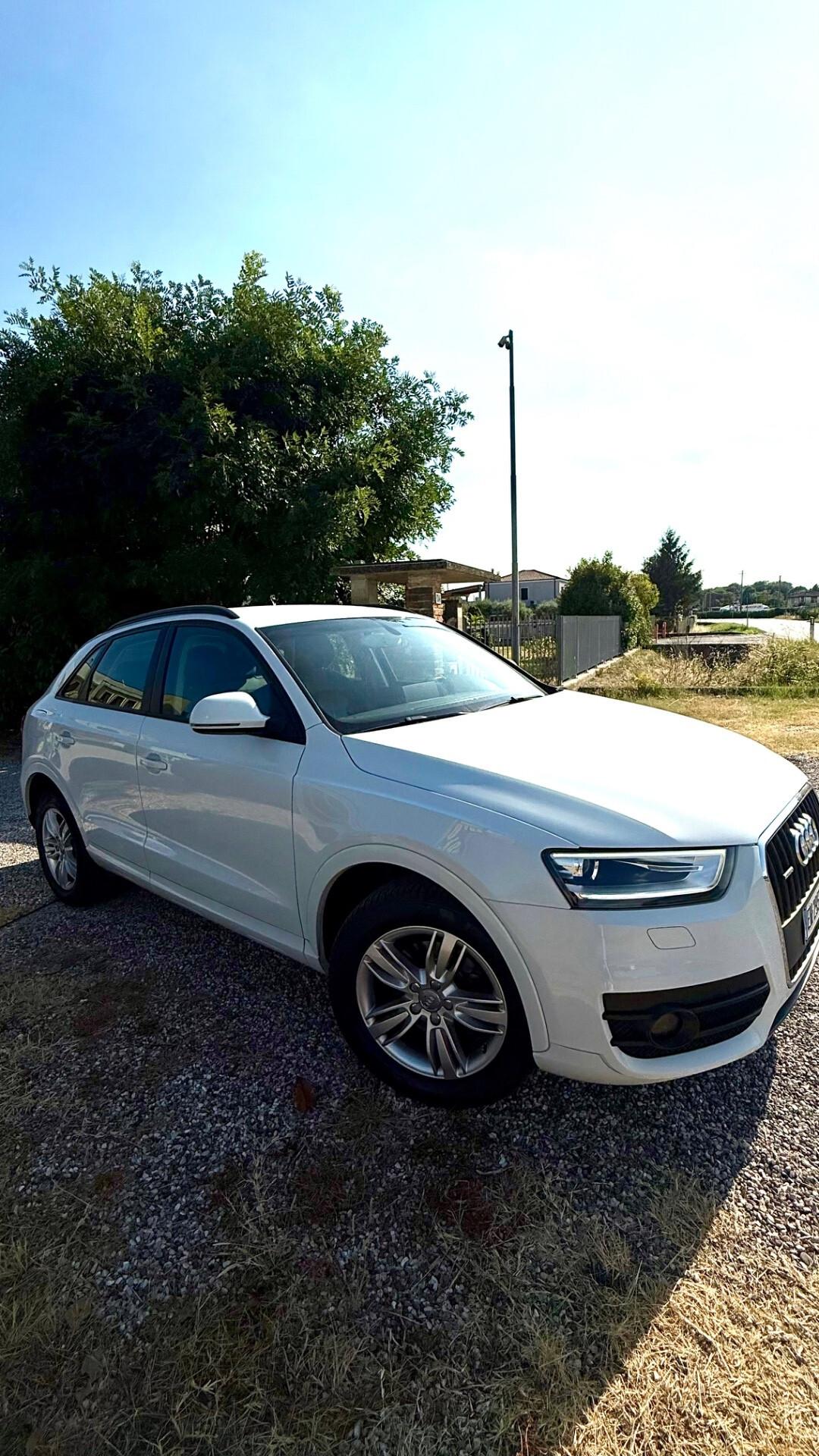 Audi Q3 2.0 TDI 140 CV quattro S tronic Sline