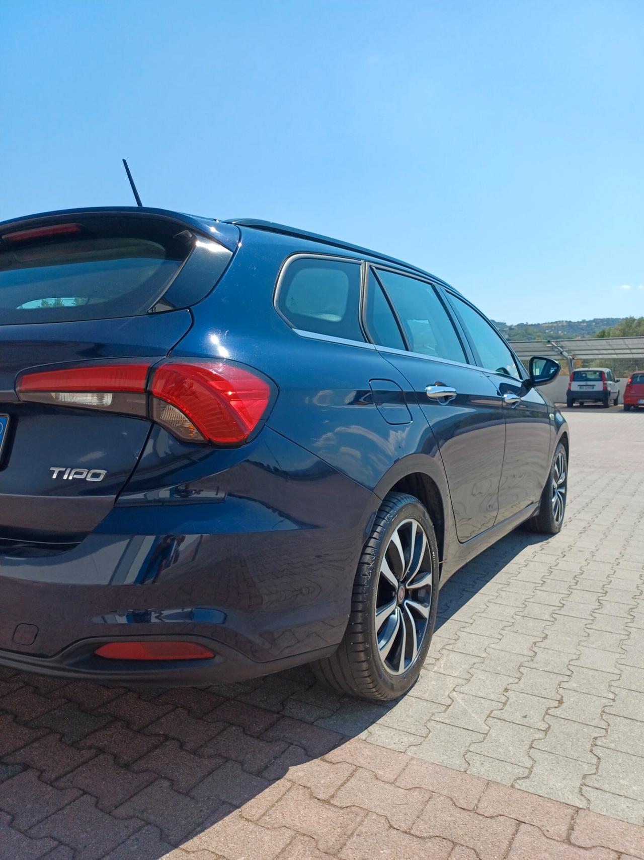 Fiat Tipo SW 1.3 diesel 95 cv GANCIO TRAINO