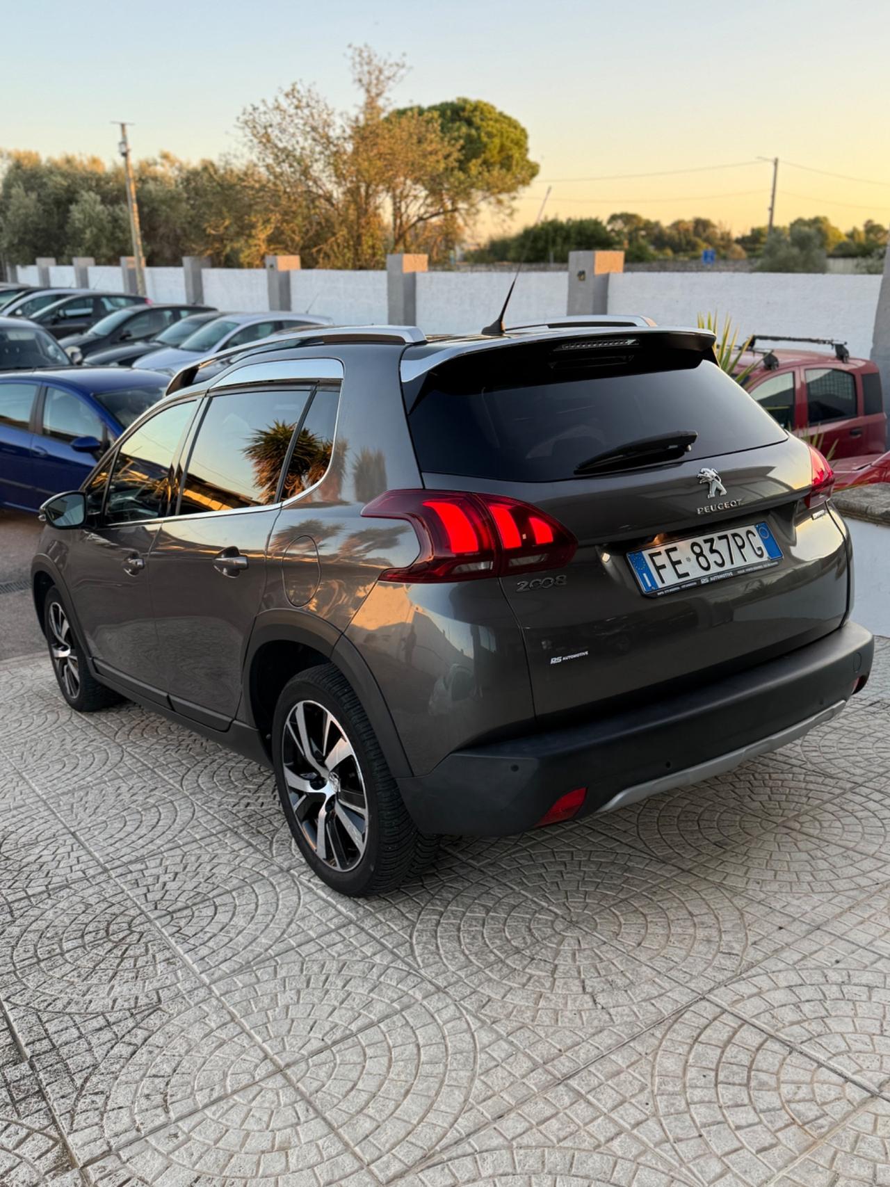 Peugeot 2008 BlueHDi 100 GT Line