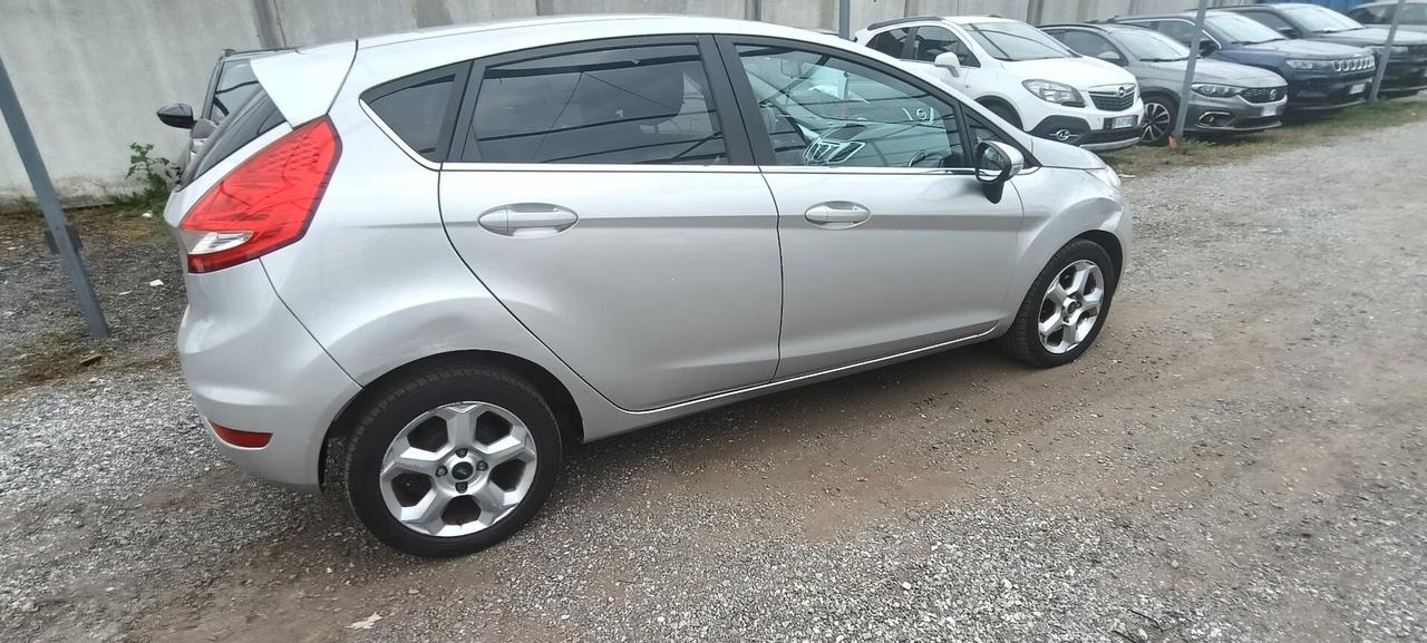 Ford Fiesta Fiesta+ 1.4 5 porte Bz.- GPL