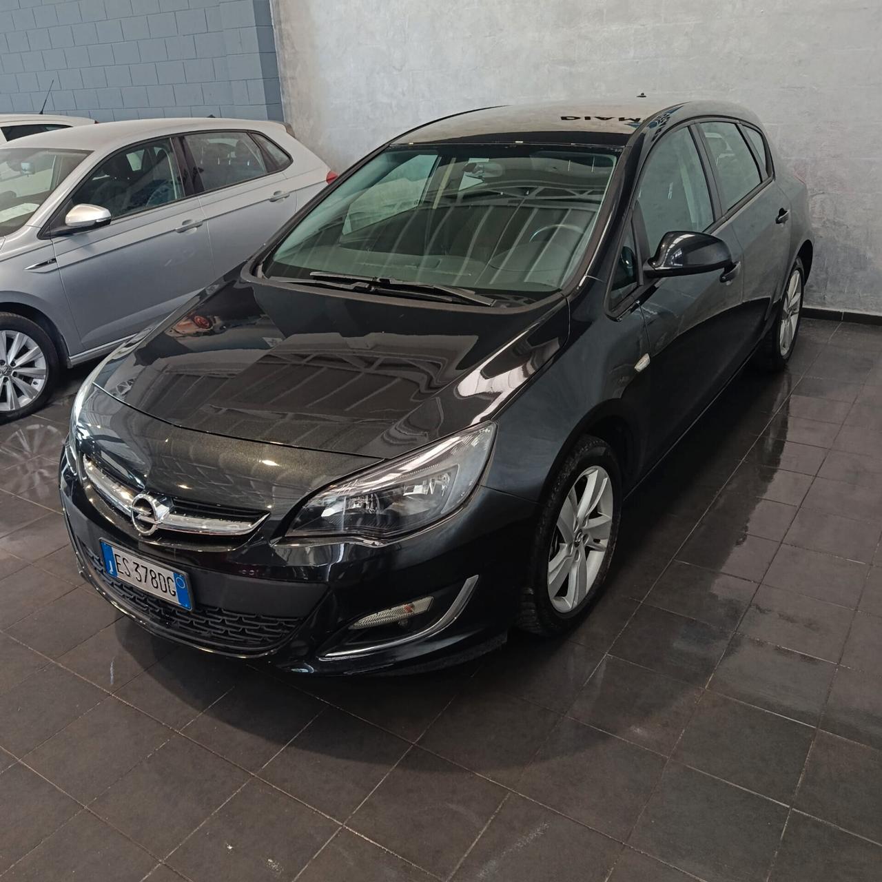 Opel Astra 1.7 CDTI NEOPATENTATI