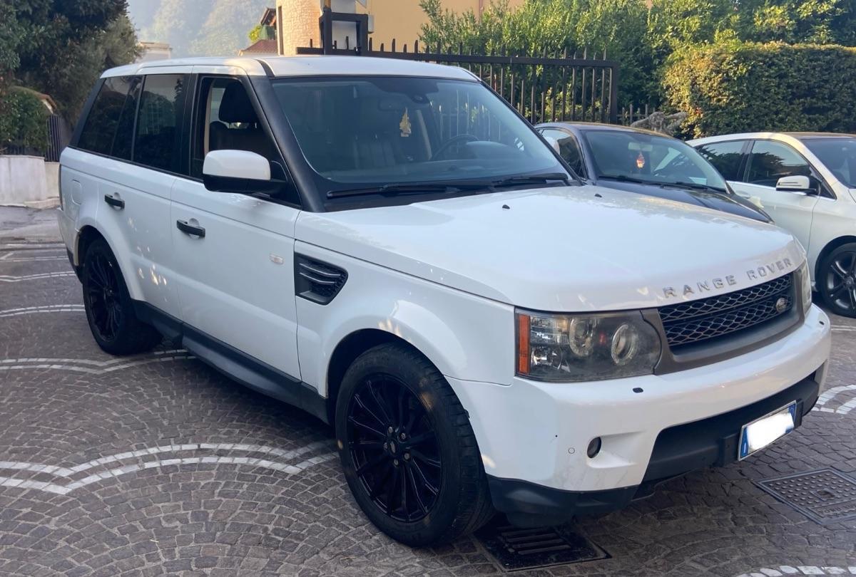 LAND ROVER Range Rover Sport 3.0 TDV6 HSE