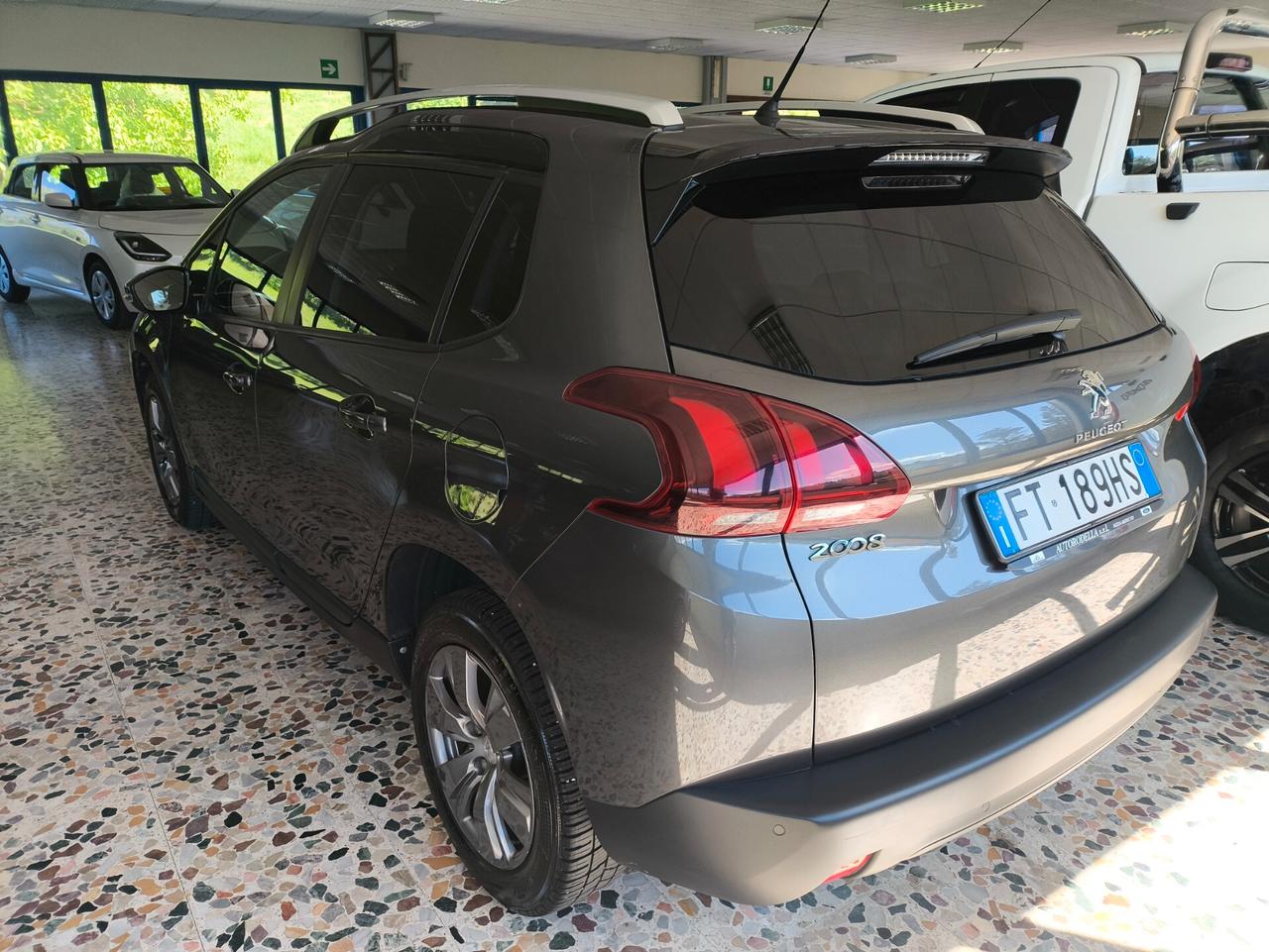 Peugeot 2008 BlueHDi 100 S&S Allure