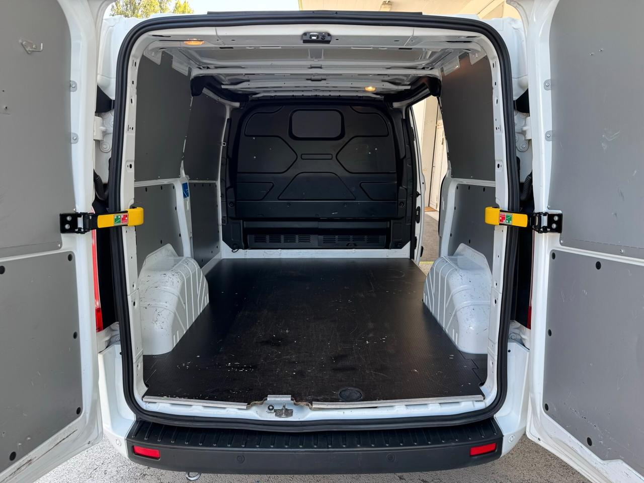 Ford Transit Custom 2.0d 130CV UNIPROPR. GARAN 24M