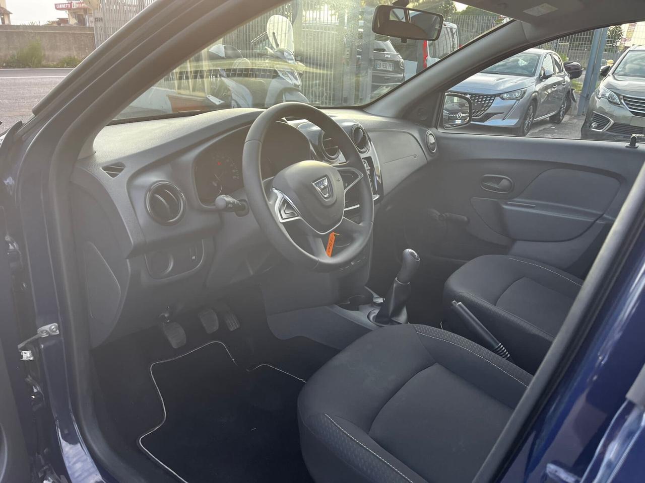Dacia 1.0 SCe 12V 75CV Essential + GPL*
