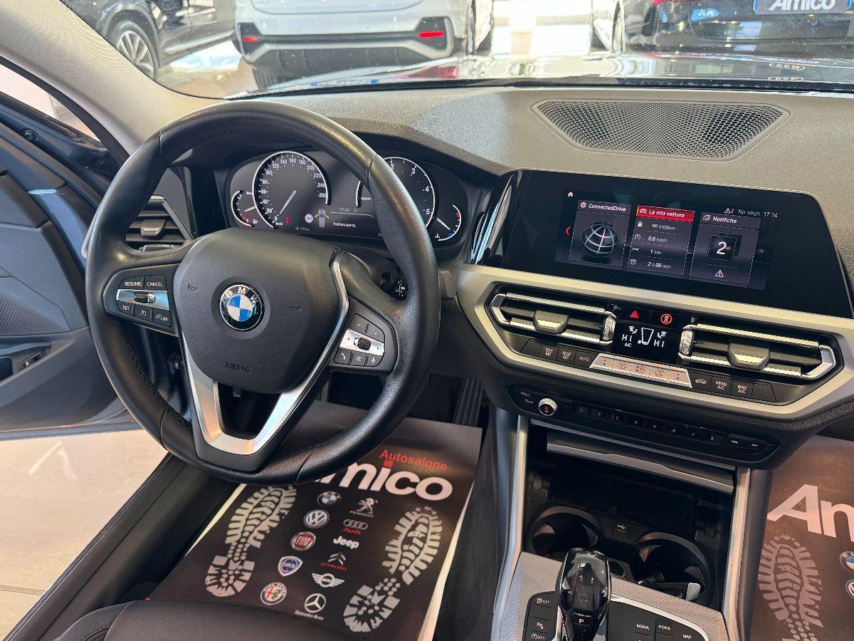 BMW Serie 3 318d Touring Tetto/Pelle/Led