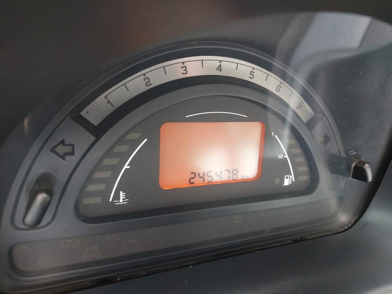 Citroen C3 1.4 HDi 90cv *neopatentati