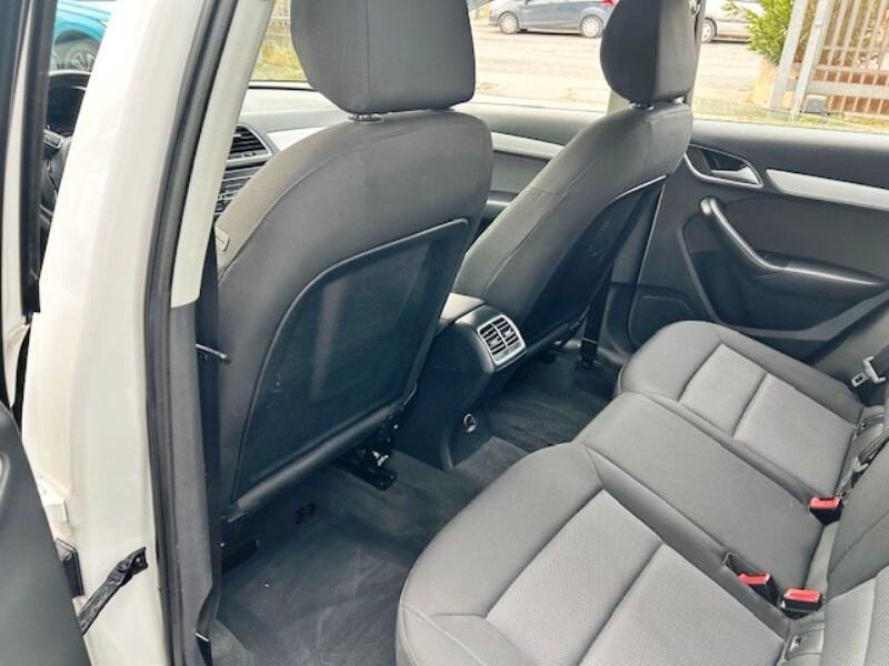 Audi Q3 2.0 TDI 120 CV Sport