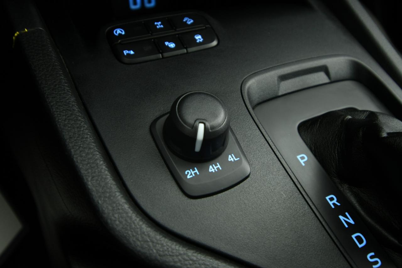 FORD Ranger 2.0 tdci double cab Limited 170cv auto N1+PREZZO+IVA+CAMERA