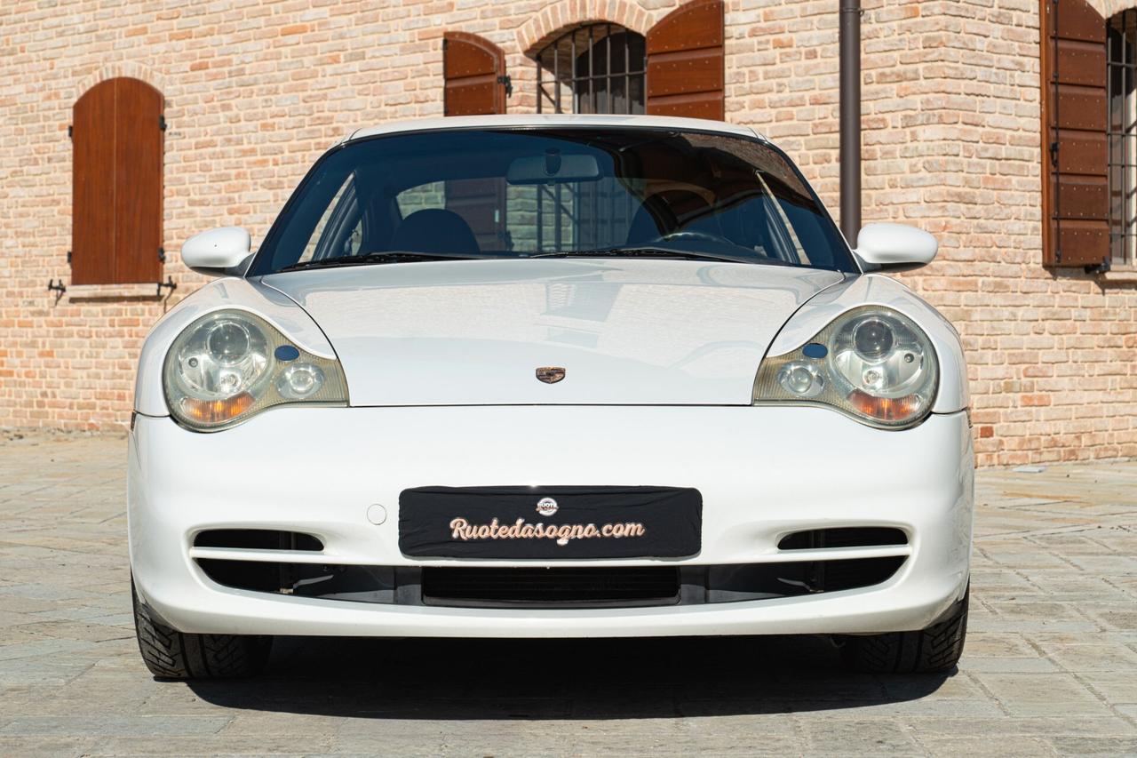 Porsche 996 (911) CARRERA - POR00271