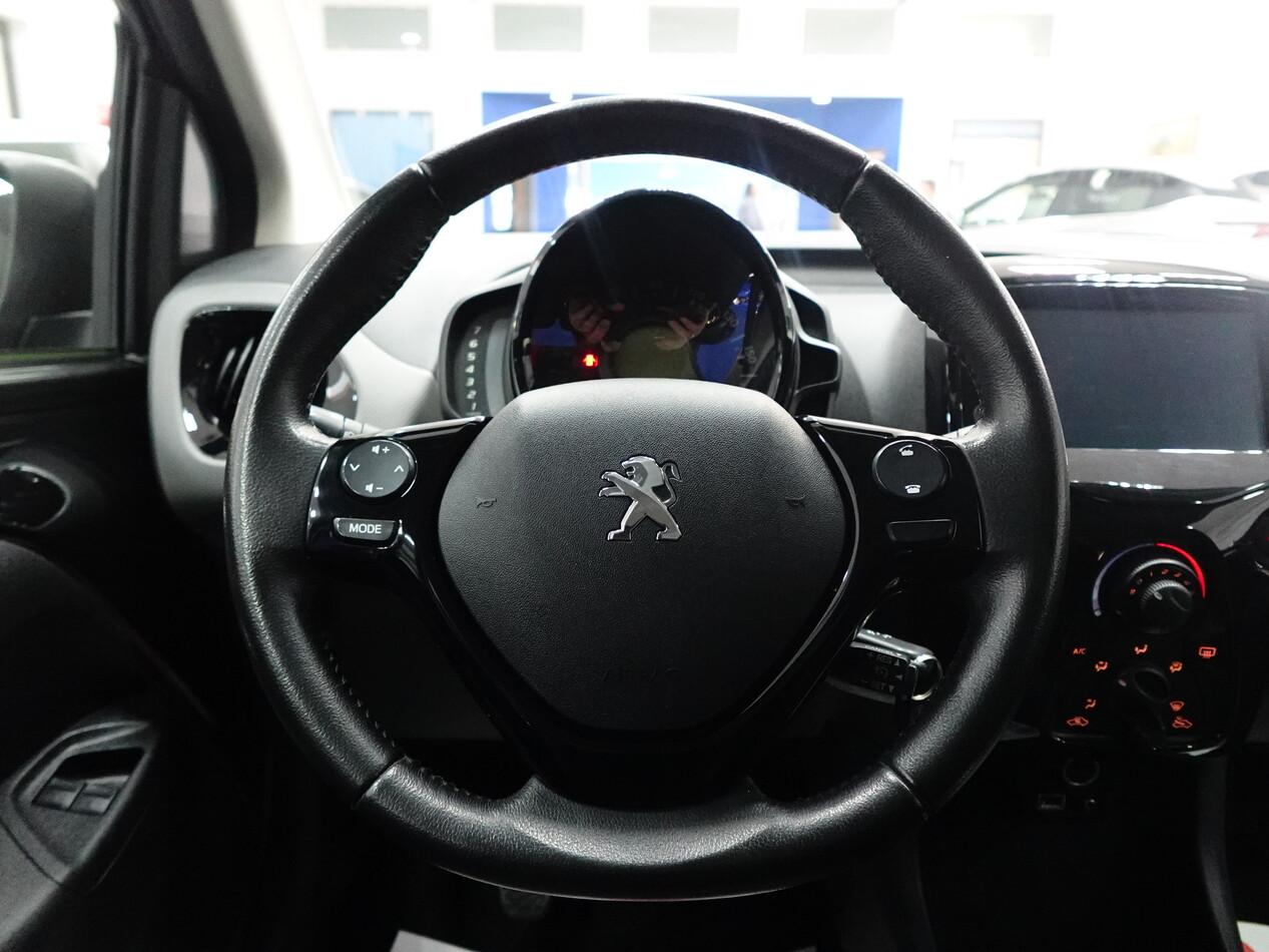Peugeot 108 1.0 VTI 72 CV ALLURE