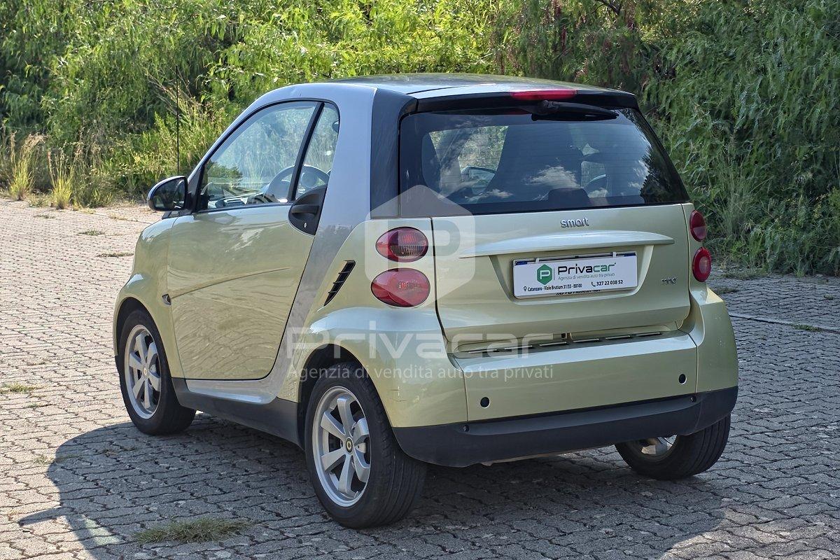 SMART fortwo 1000 52 kW MHD coupé pure