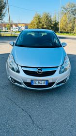 Opel Corsa 1.2 5 porte Club