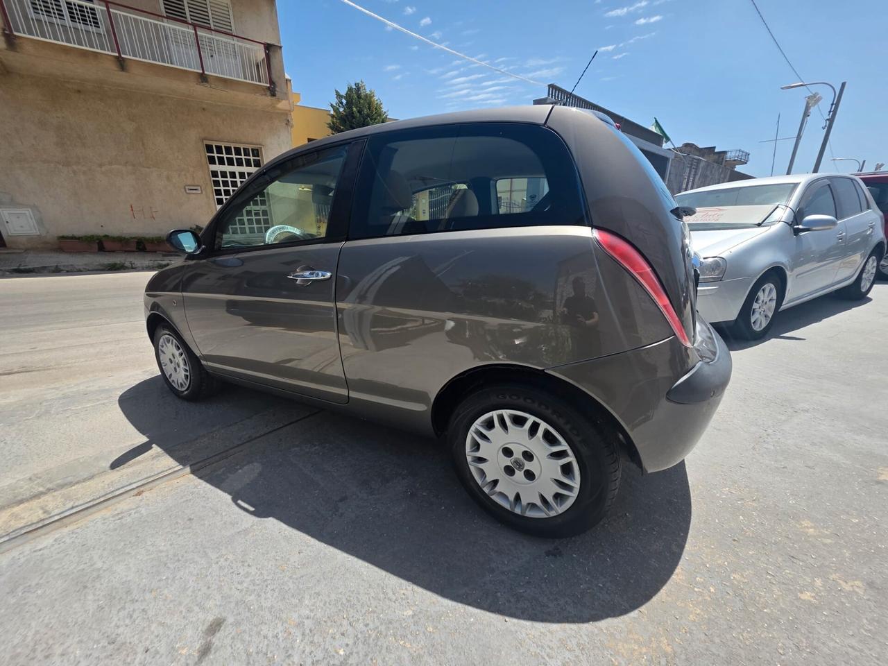 Lancia Ypsilon 1.3 Multijet 16V Argento