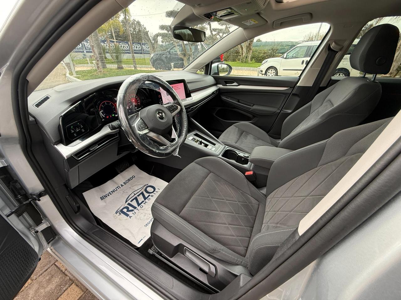 VOLKSWAGEN GOLF 8 2.0TDI 150CV DSG TETTO NAVI LED AMBIENT FULL LIGHT