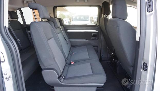 PEUGEOT Traveller BlueHDi 150 S&S Standard Busin