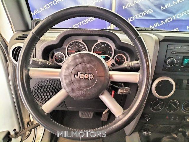 JEEP Wrangler 2.8 CRD DPF Sahara Auto