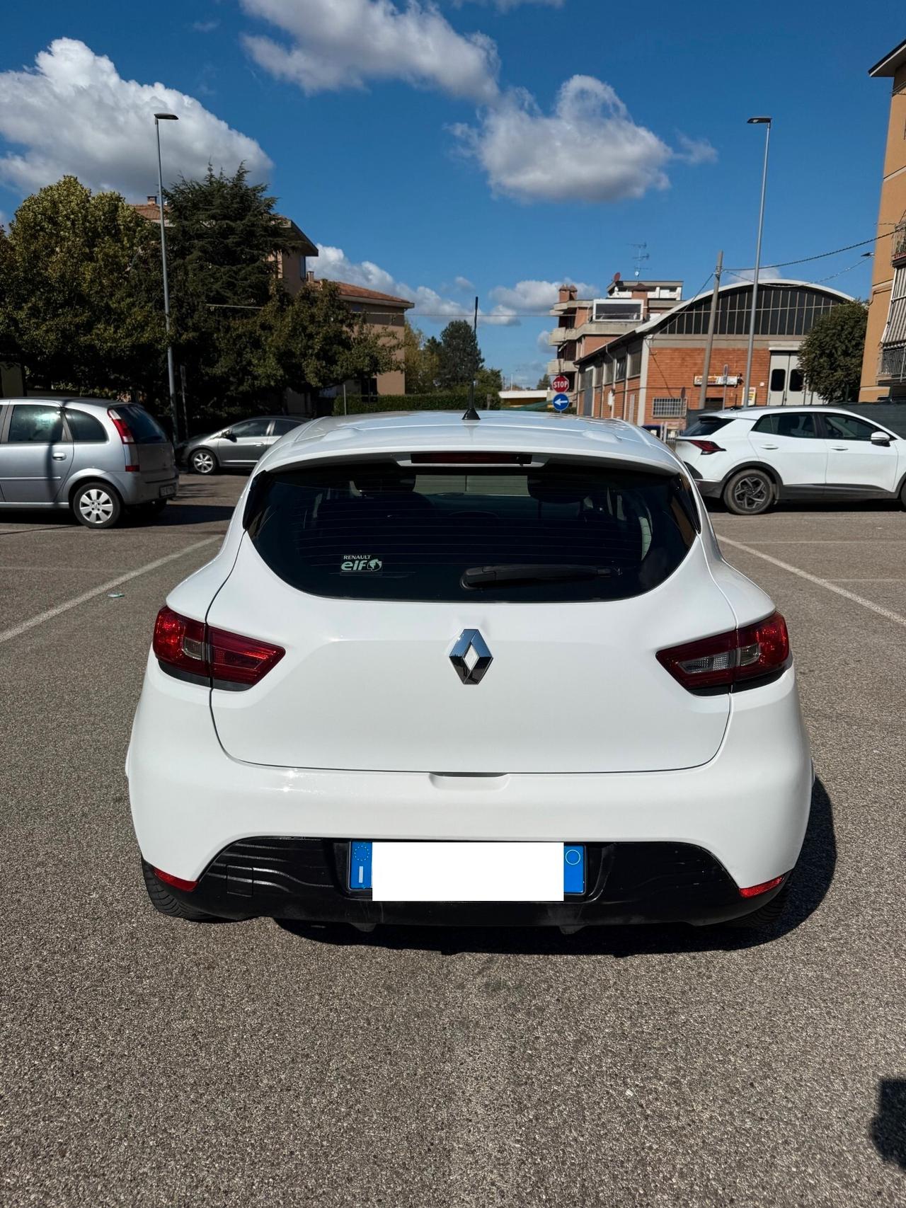 Renault Clio 1.2 GPL - NEOPATENTATI - 12 MESI DI GARANZIA -