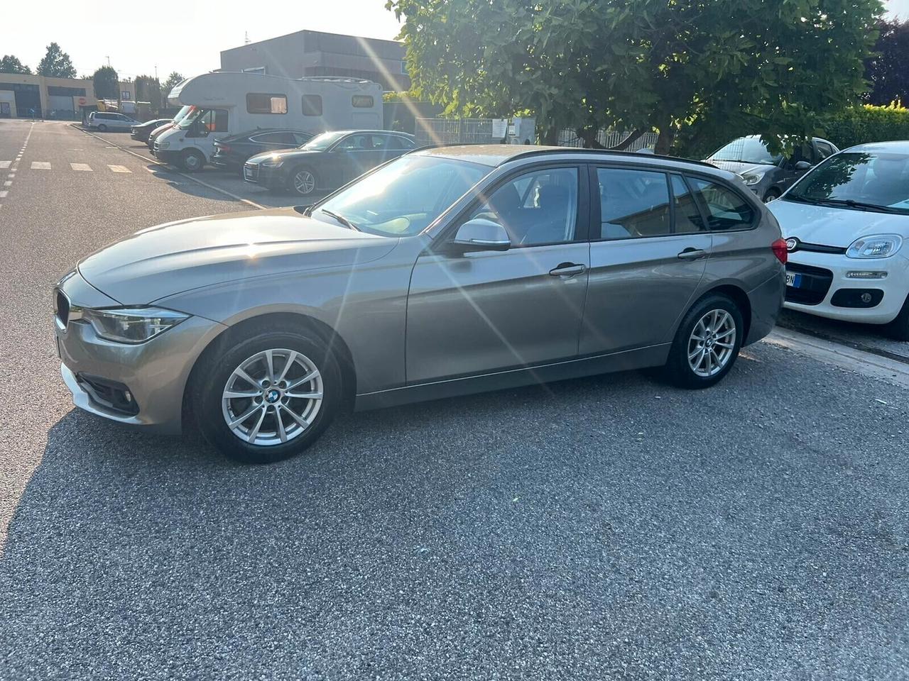 Bmw 320 320d Touring Business Advantage aut.