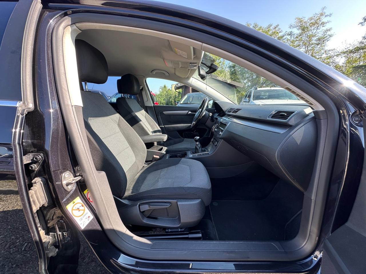 Volkswagen Passat Var. 1.6 TDI (180.000KM) NEOPATENTATI