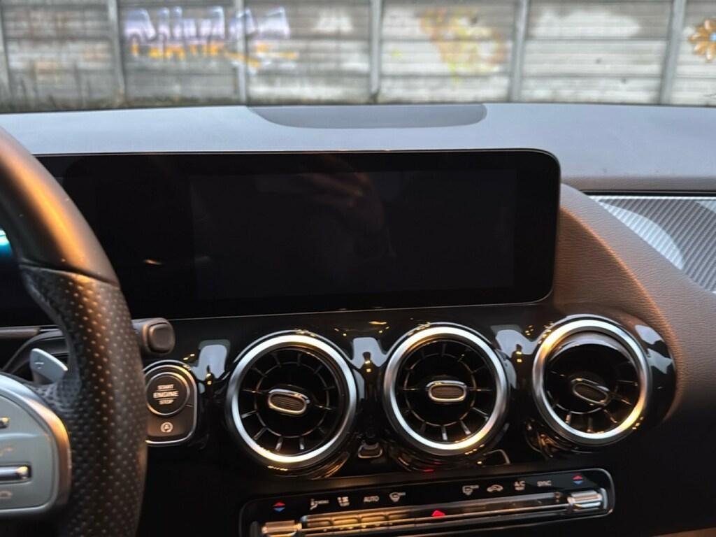 Mercedes GLA 200 200 D Premium 8G-DCT