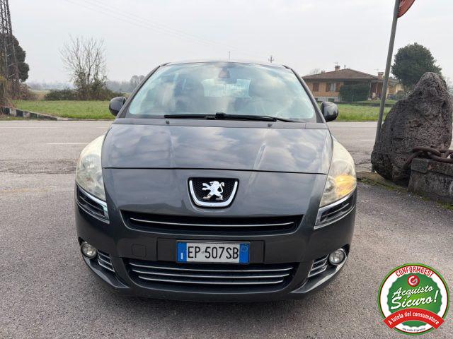 PEUGEOT 5008 1.6 e-HDi 115CV Stop&Start cambio robotizzato Allu