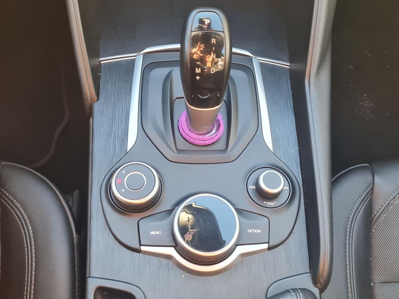 Alfa Romeo Giulia 2.2 LUSSO 190 CV #6715