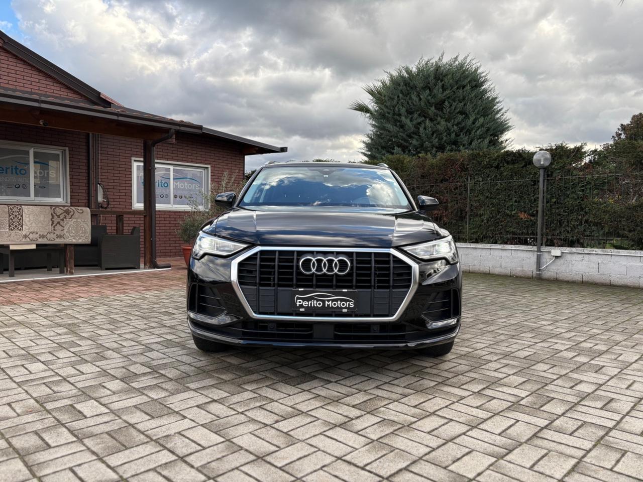 Audi Q3 35 TDI S tronic Business Advanced