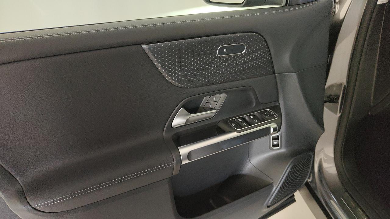 Mercedes-Benz GLB 180 d Progressive Advanced auto