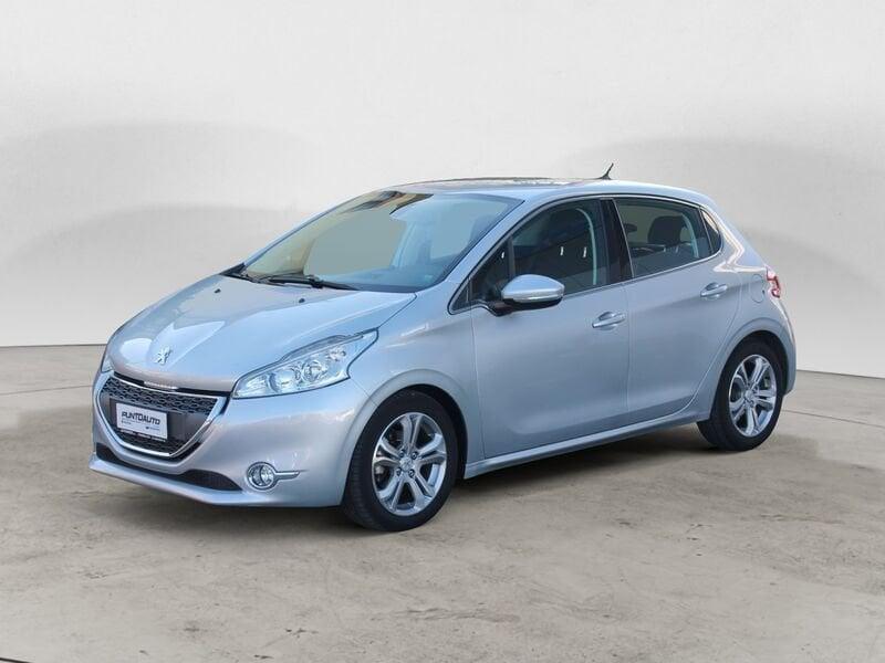 Peugeot 208 1.6 e-HDi 115 CV Stop&Start 5 porte Allure
