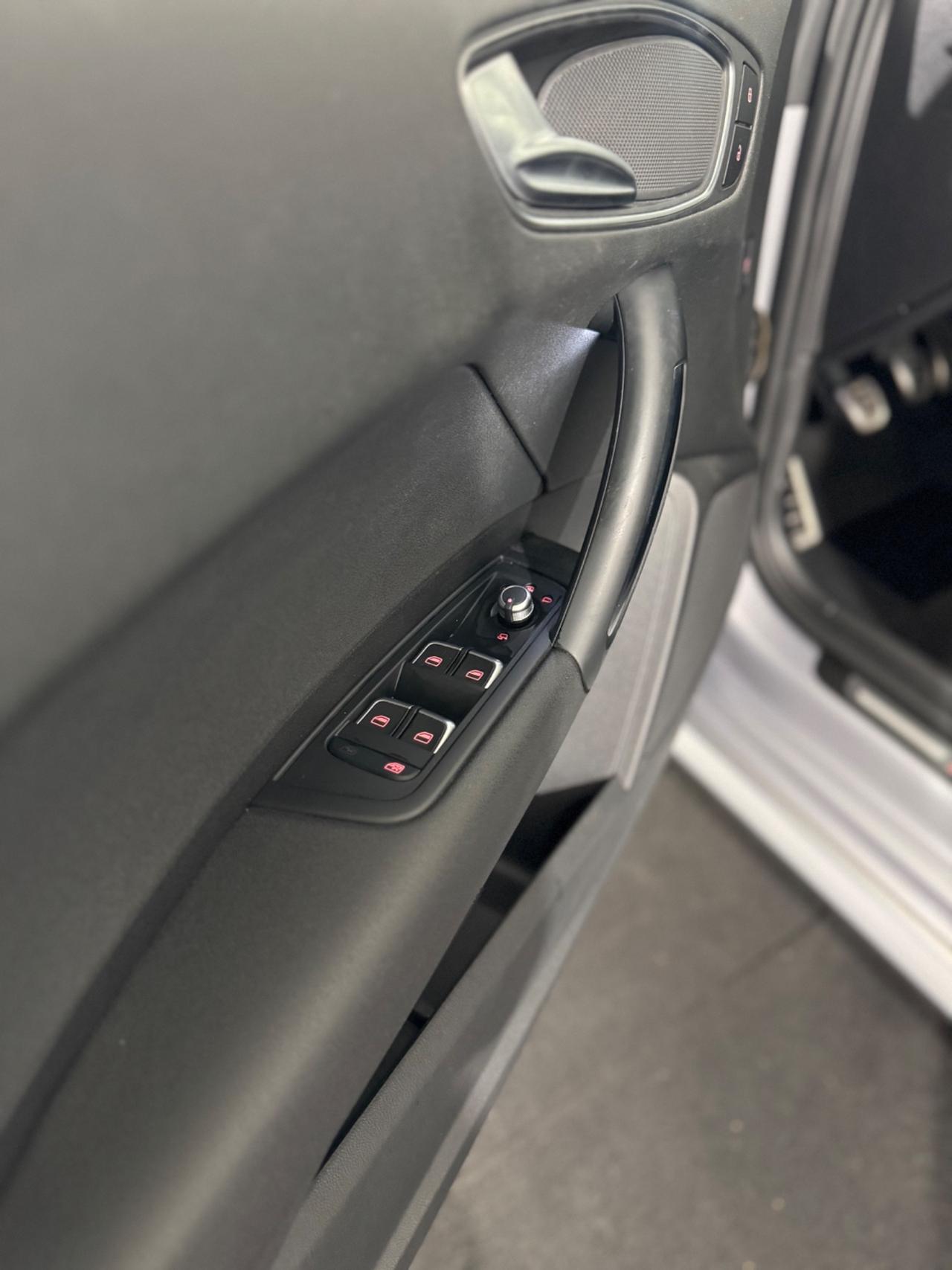 Audi A1 1.6 TDI 116 CV S-LINE