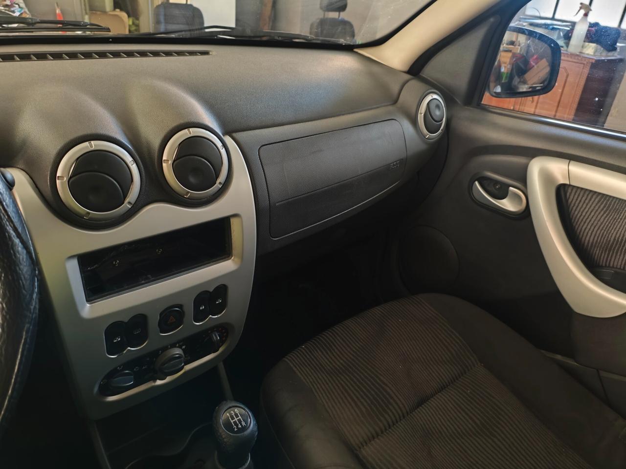 Dacia Logan 1.4 Lauréate