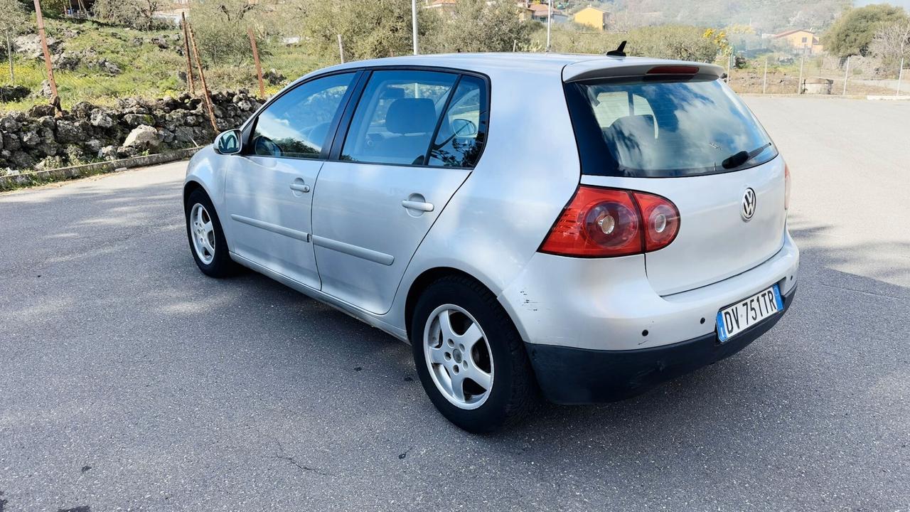 Volkswagen Golf 1.9 TDI 5p