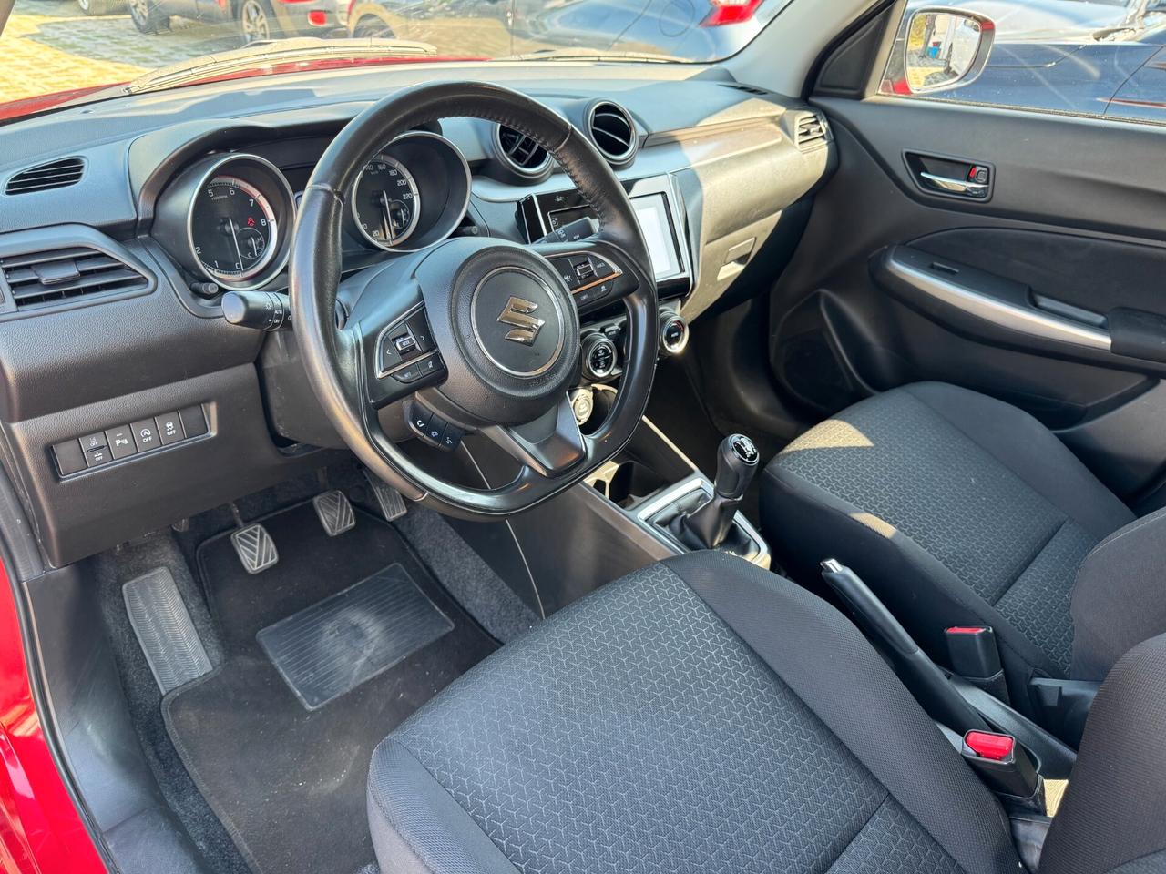 SUZUKI SWIFT 1.2cc Mild Hybrid 83cv Top