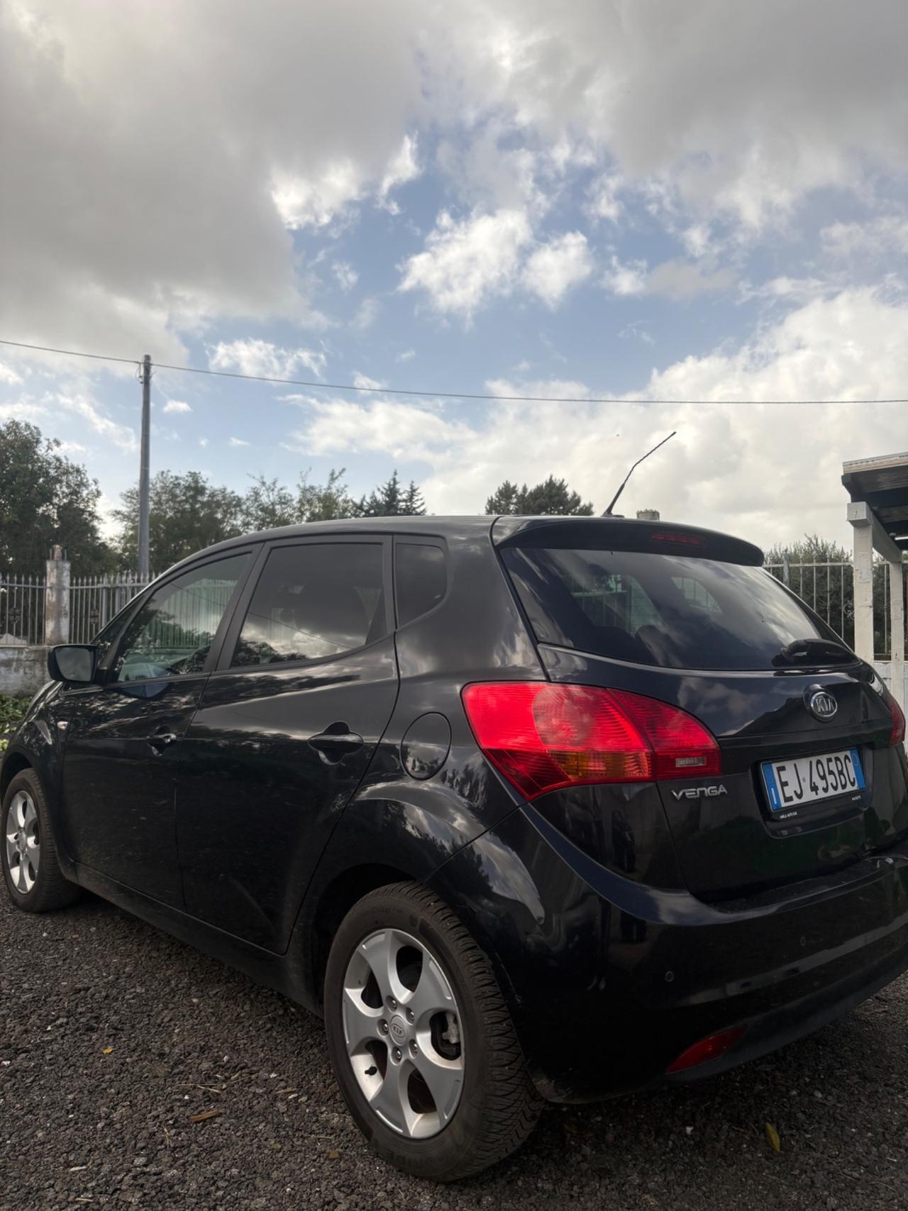Kia Venga 1.4 CVVT EX Easy GPL