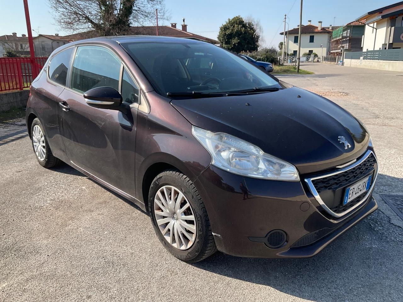 Peugeot 208 1.2 VTi 82 CV 3 porte Allure