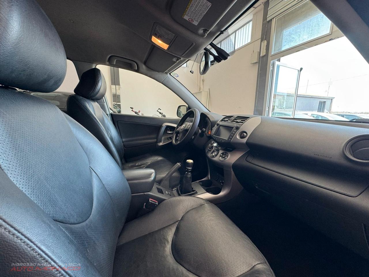 Toyota RAV 2.2 D-4D 177CV Luxury 2008